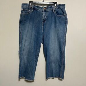 Levi's Women's Capri Jeans 20 Blue 515 Medium Wash Excellent Raw Hem Fringe Boho